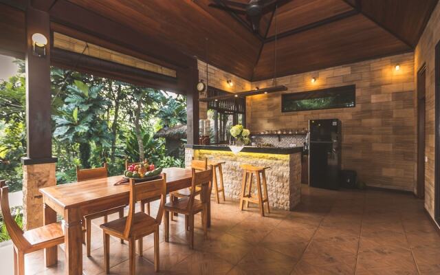 Luxury A Priori Ubud