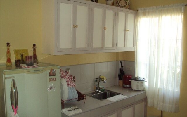 FGL Guesthouse