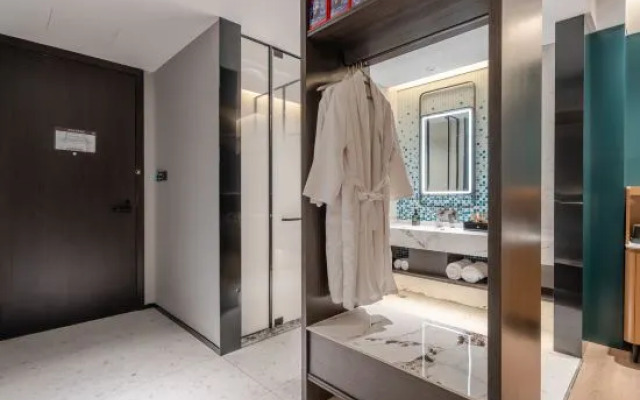 Qingmu Zhuji Hotel (Wanda Yintai City Branch)