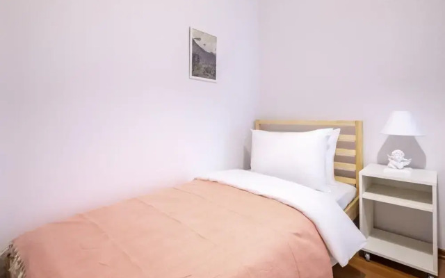 Centrally Located Sleek and Modern Flat in Sisli