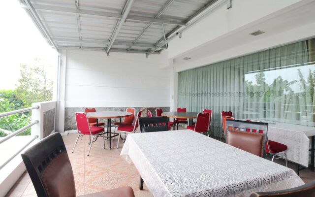 Airy Kebayoran Lama Persatuan 13 Jakarta