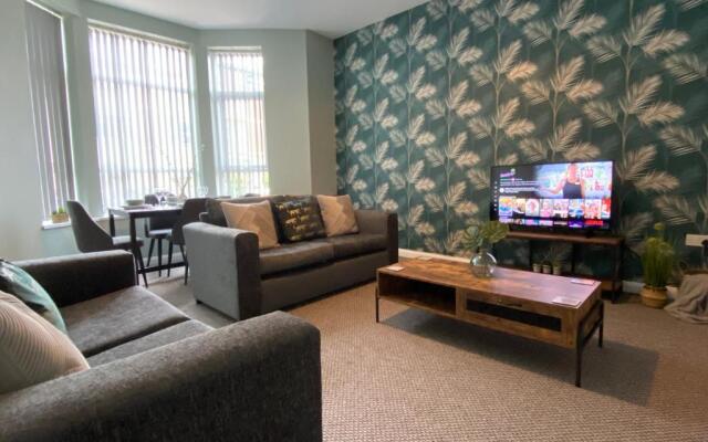 Blackpool Sleepover Apartment 1 Free Parking Sleeps 6