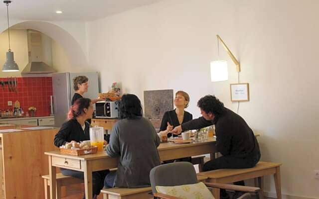 A Bica Hostel
