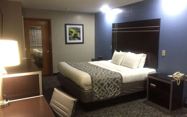 Red Roof Inn & Suites Jackson - Richland