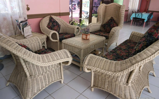 Tropical Sun Inn Palawan