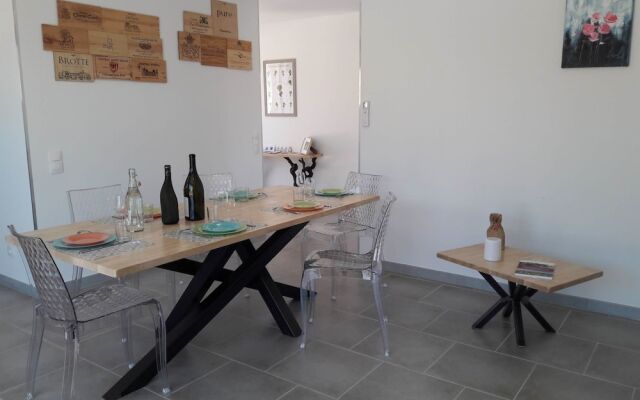 A 2 pas des vignes numéro 6