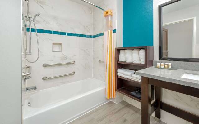 La Quinta Inn & Suites by Wyndham Houston Humble Atascocita