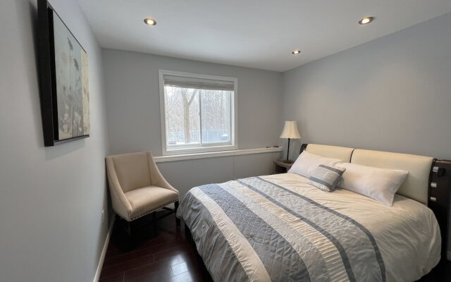 Vacation home beside the trails and Park