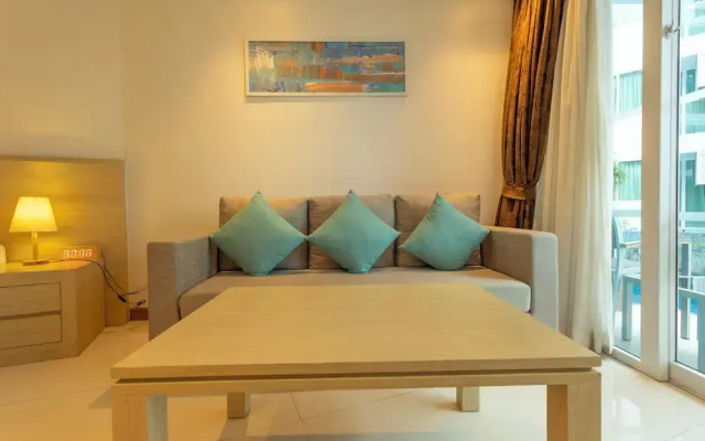 Romantic Beach Bar Fine Dining Swim c109