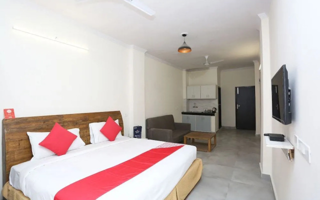 Hotel Dev Palace by OYO Rooms