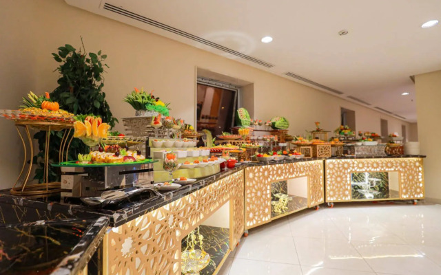 Отель Nawazi Towers