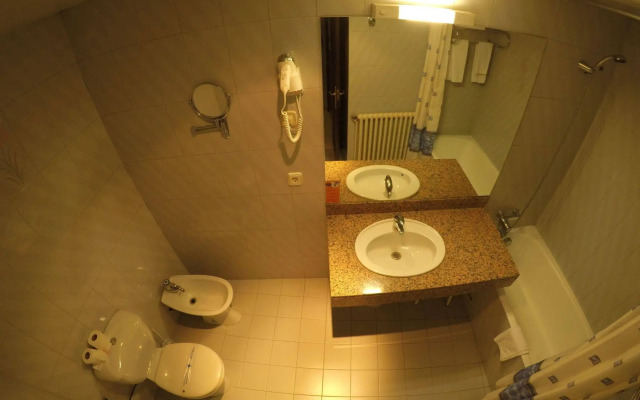 Somriu Hotel City M28