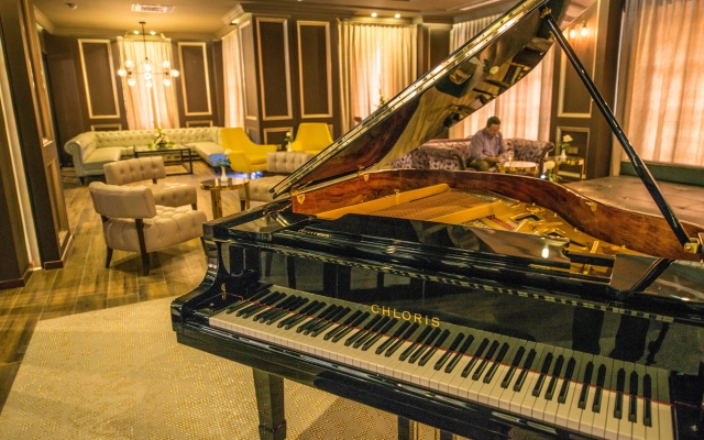 Rose Garden Hotel