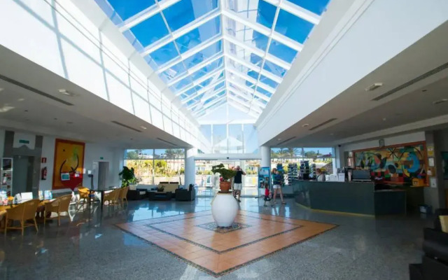 HL Club Playa Blanca Hotel