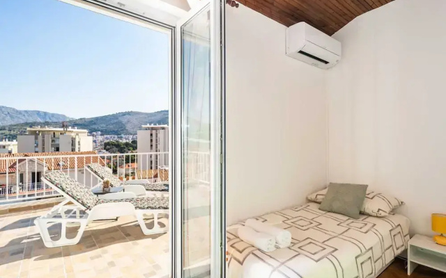 Apartment Dorica - Two Bedroom Apartment With Terrace