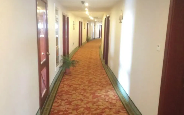 Greentree Inn Shanghai Zhujing Business Hotel