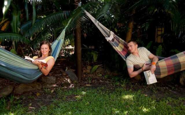 Dougies Backpackers