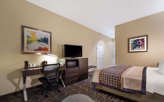 Best Western Bradbury Inn & Suites