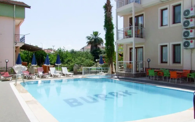 Burak Apart Hotel