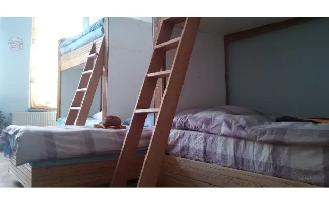 Vareron Hostel