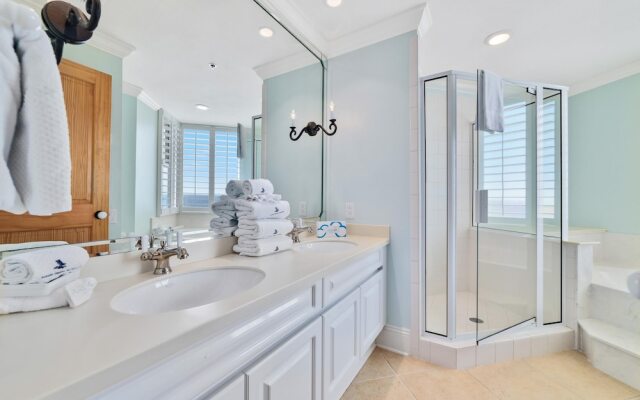 Beach Colony West 8D