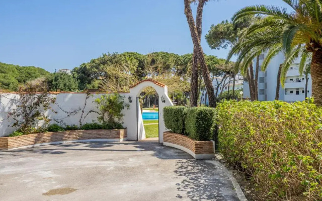 Cubo's Calahonda Beachfront