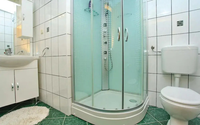 Awesome Home in Trstenik With Wifi and 4 Bedrooms