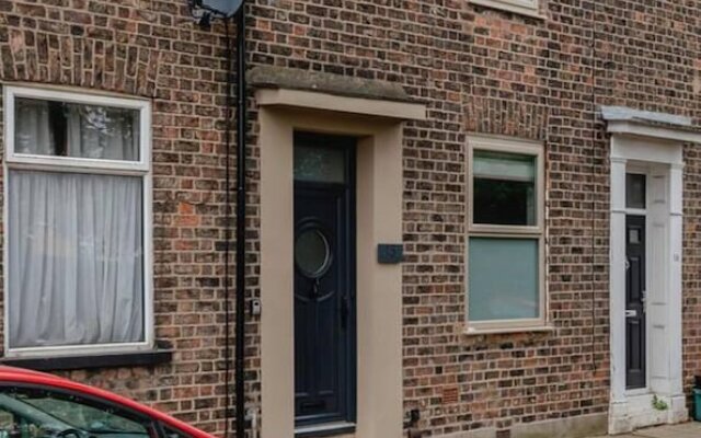 Swan House 3-bed Town House York - up to 5 Guests