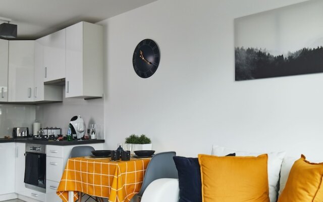 Srebrna Central Warsaw Apartment