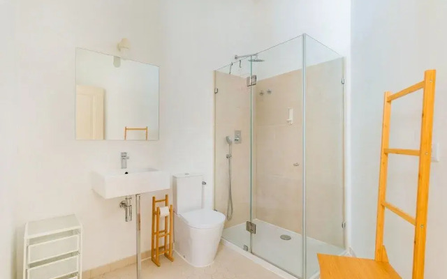 Conde 3BDR Luxury