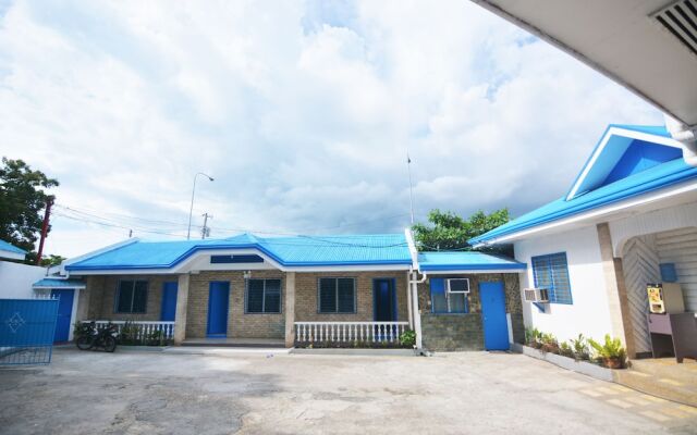 Highway to H Inn - Totolan