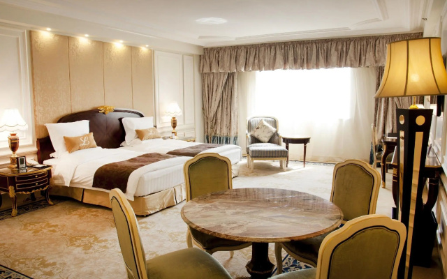 New Orient Landmark Hotel