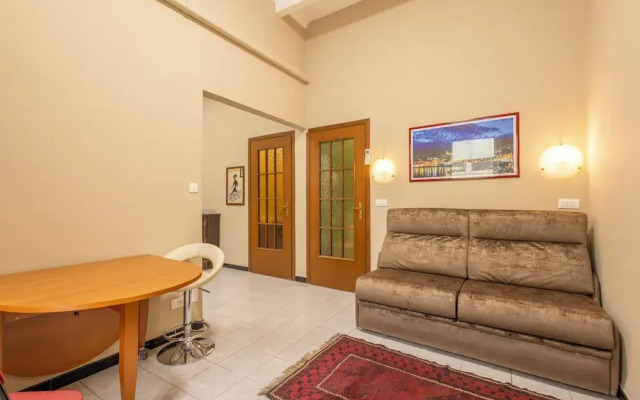 De Angelis Central House