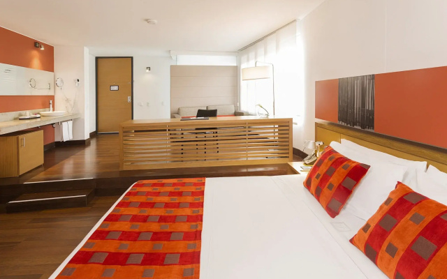 Bh la Quinta- Suites