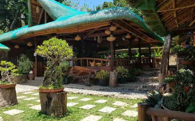 Bahay Kawayan Backpackers Inn