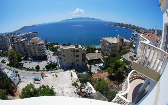 TOP Sea View Apartments