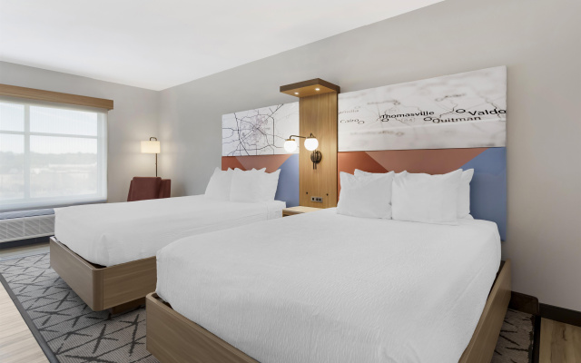 Best Western Plus Rose City Conference Center Inn