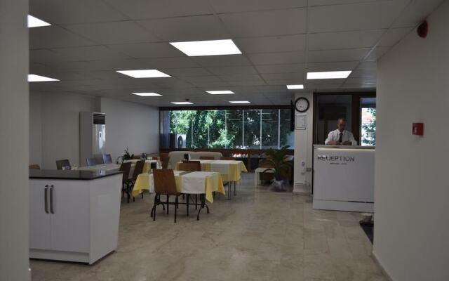 Merkez Otel