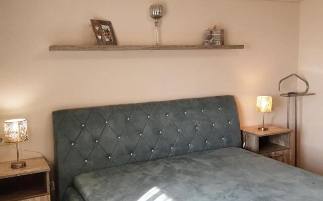Tó apartman