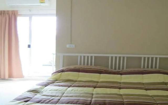 68 Living Apartment