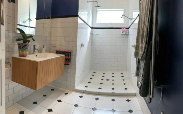 Stylish Spacious 2 Bed Villa Near Ponsonby