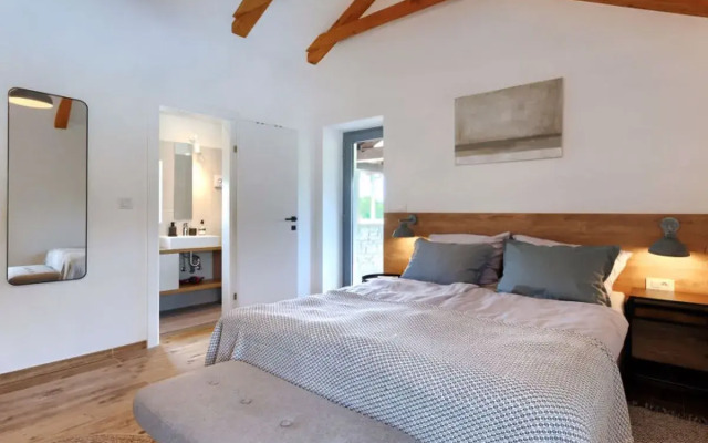 Villa Mirta