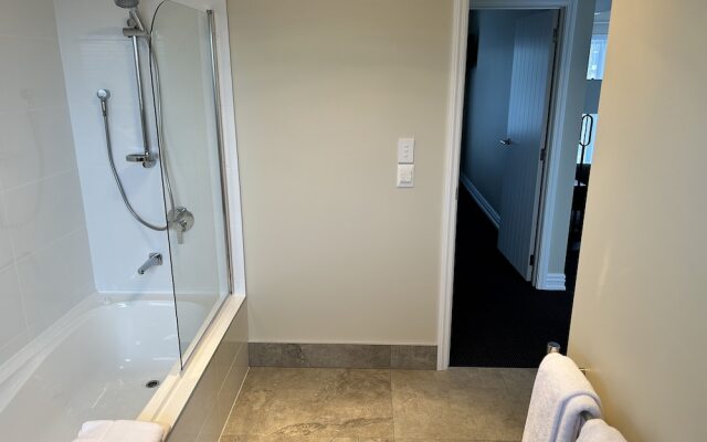 Newina Rotorua