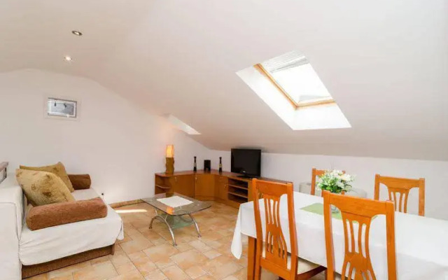 Apartments Mondo