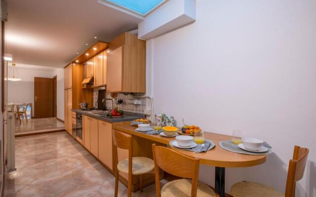 Cozy Apartment In The Heart Of Riva