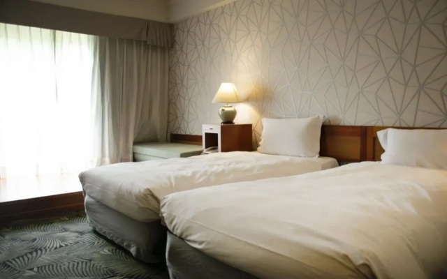 Howard Lake Resort Shihmen Dam