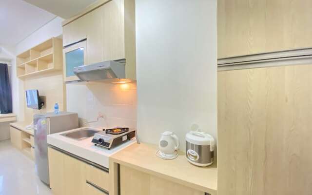 Classy Chic Studio Room At Apartment Parahyangan Residence Bandung