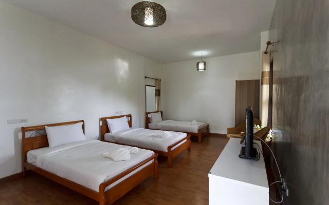 Gin's Maekhong View Resort & Spa