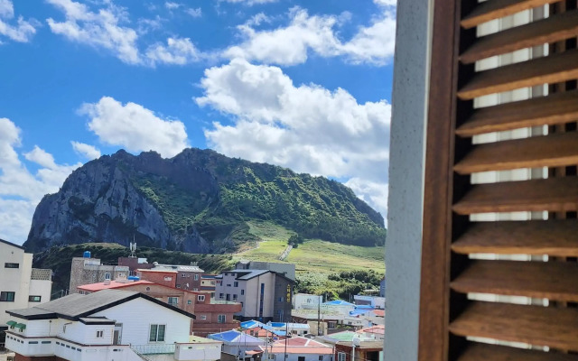 Preun Jeju Pension