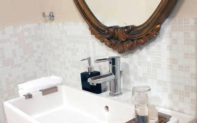 Blu Tango Guest House